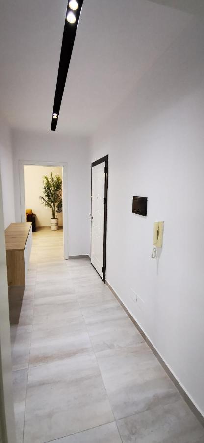 Lungomare Luxury Sea View Apartaments Vlore Luaran gambar