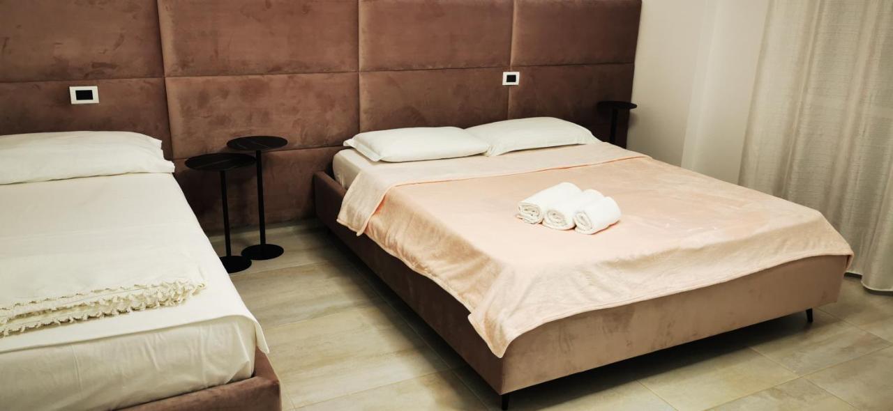 Lungomare Luxury Sea View Apartaments Vlore Luaran gambar