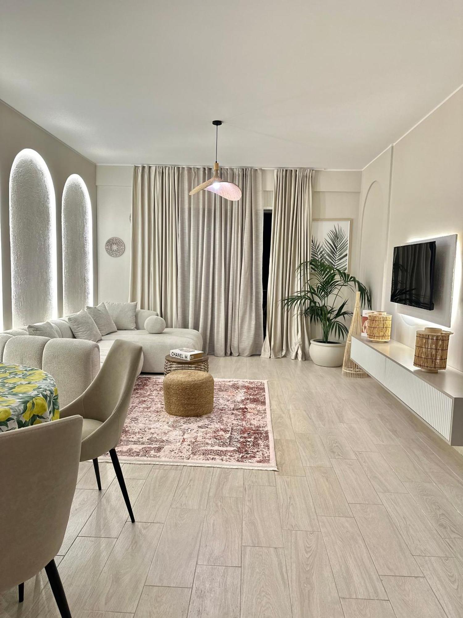 Lungomare Luxury Sea View Apartaments Vlore Luaran gambar