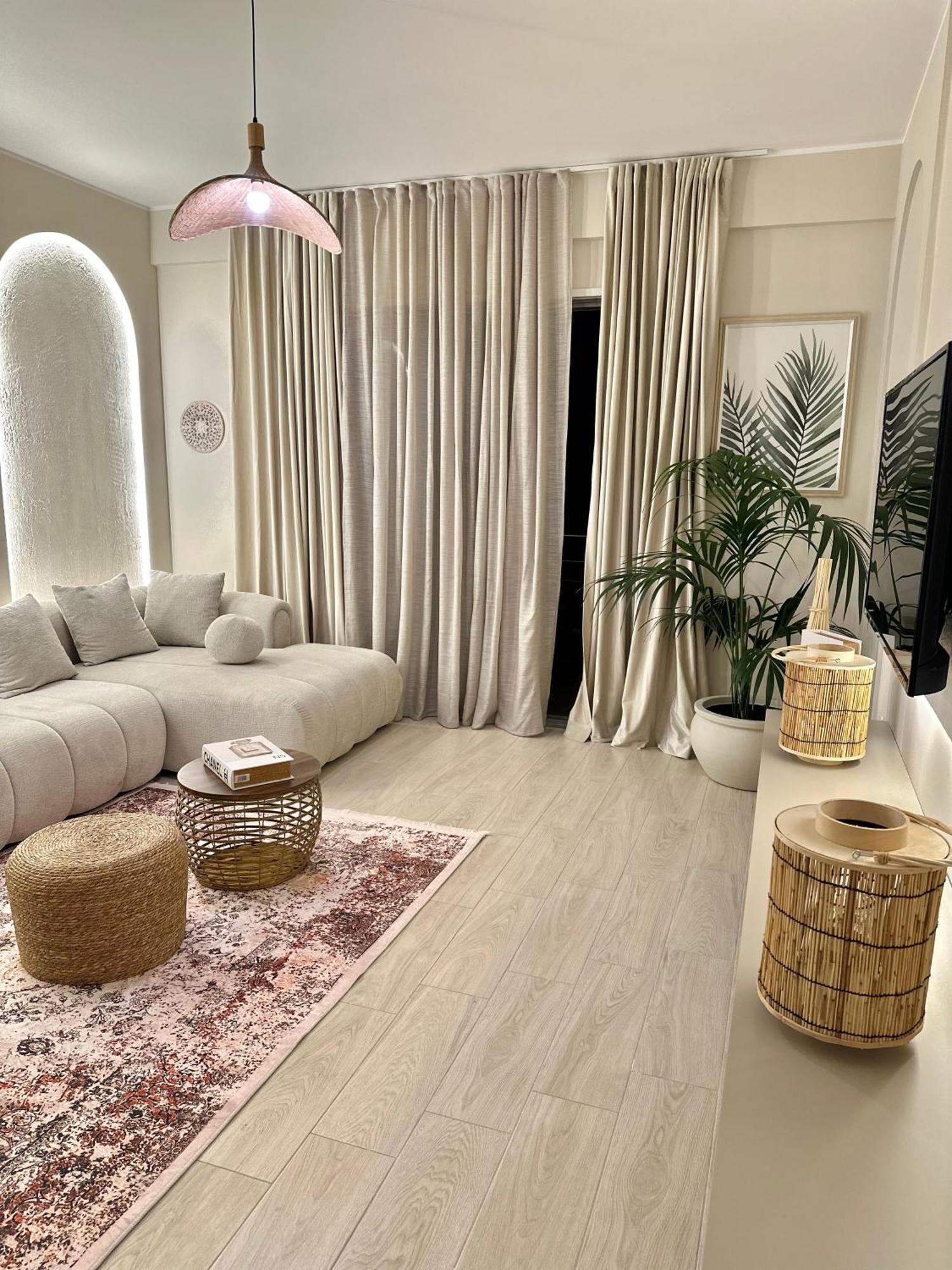 Lungomare Luxury Sea View Apartaments Vlore Luaran gambar